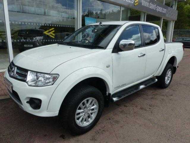 Mitsubishi L200 2014