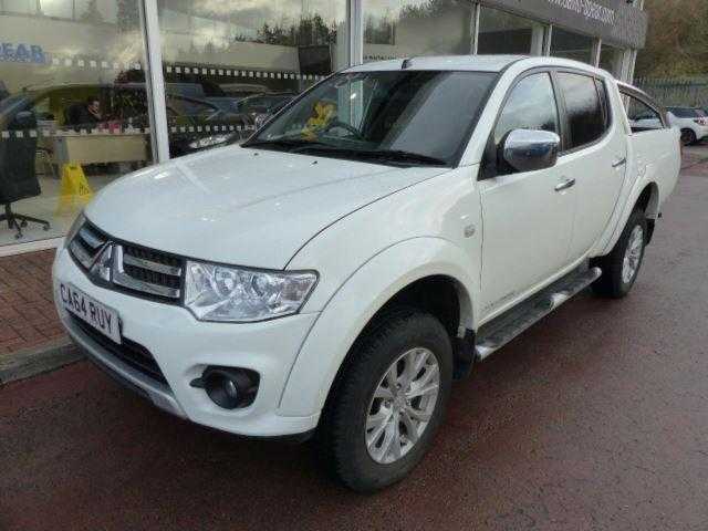 Mitsubishi L200 2015