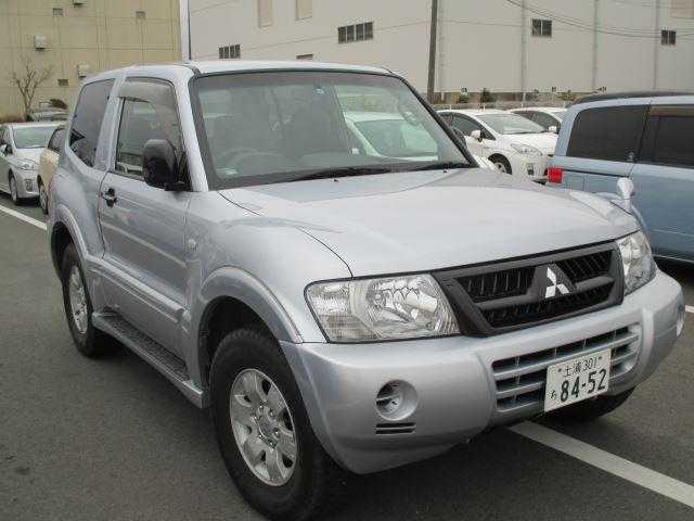 Mitsubishi Pajero 2004