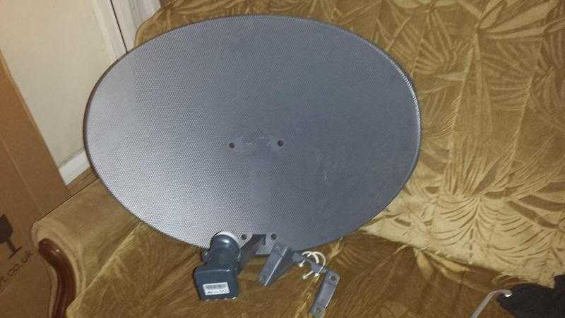 MK4 Zone 2 Satellite Dish amp Quad Lnb For Sky Plus HD Freesat Polsat Hotbird