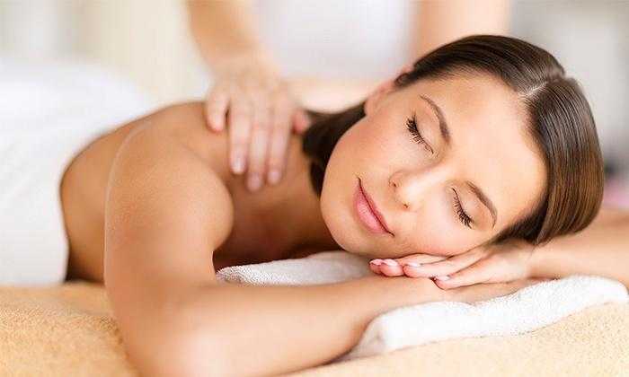 Mobile beauty and massage therapist offering a range of treatments in Cardiff and surrounding area