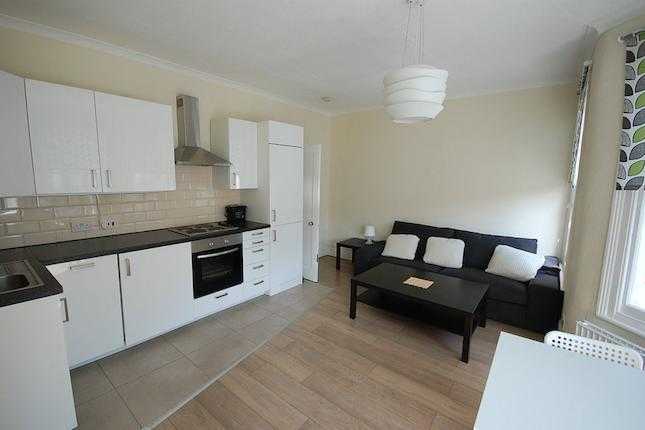 Modern bright 1 bedroom apartment situated in the Camden Town area