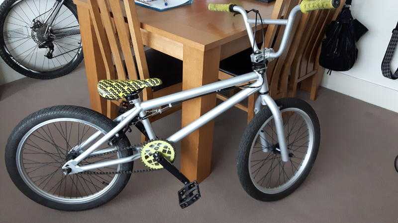 Mongoose bmx