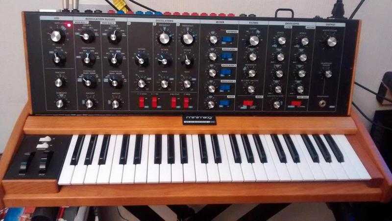 Moog Voyager Old School