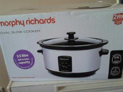 MORPHY RICHARDS SLOW COOKER - BRAND NEW IN BOX- NEVER USED