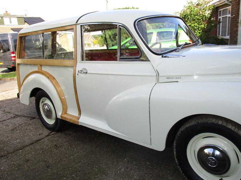 MORRIS TRAVELLER