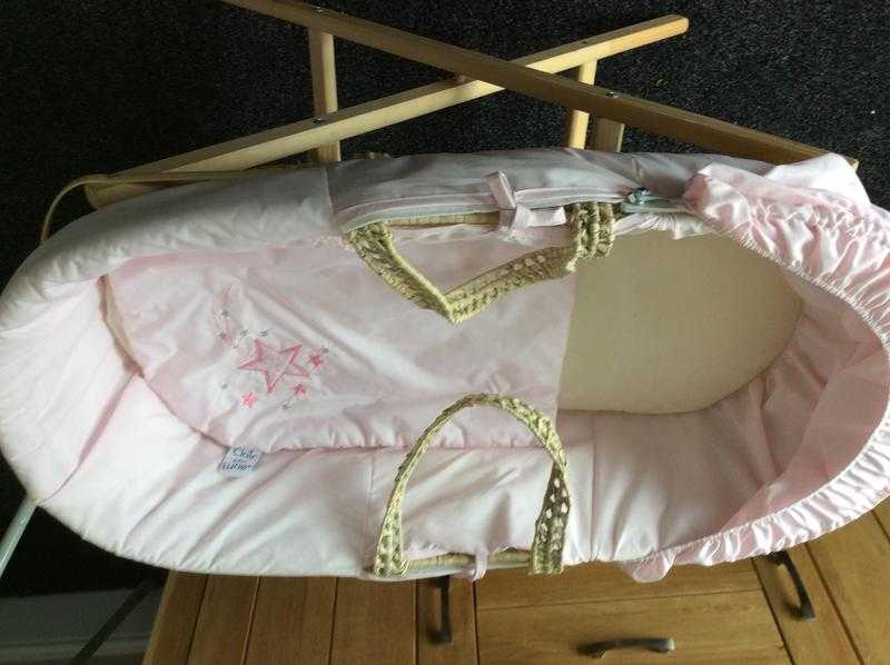 Moses basket pink