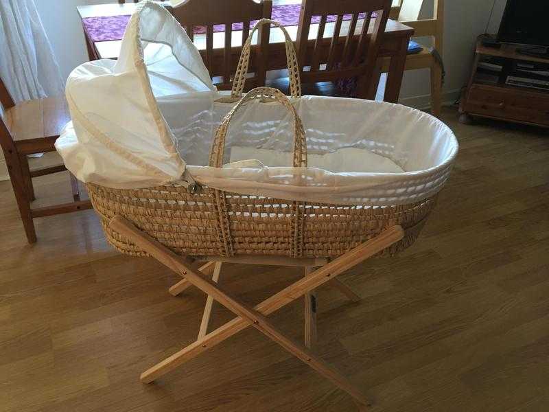 Moses Basket with stand