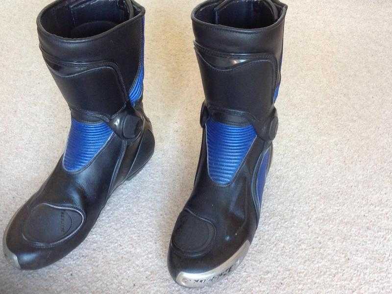 Motorcycle Boots UK Size 9