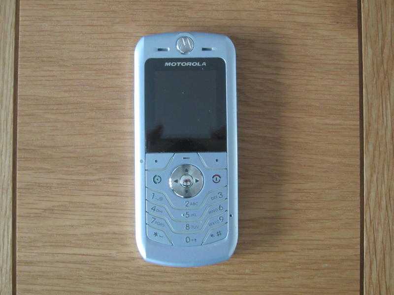 Motorola L6 Silver - Boxed with Charger and Manual