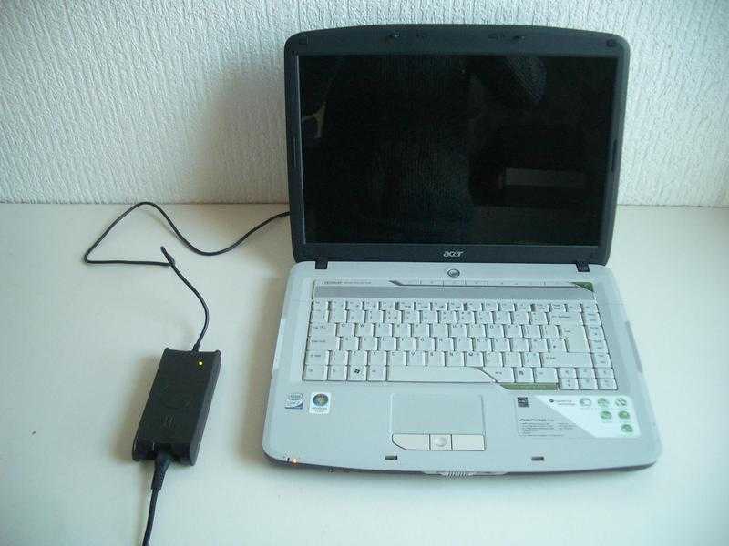 Multimedia WiFi Internet Laptop Computer, 2Gb RAM, 160Gb Drive, Dual Core 2.2 CPU, Free Delivery