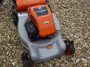 Murray sit on Lawnmower with Briggs amp Stratton  motor.Not going for parts only