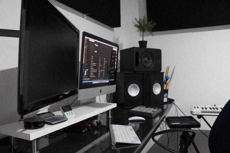 Music Producer Recording Engineer Mixing and Mastering Engineer Production Lessons on Logic X