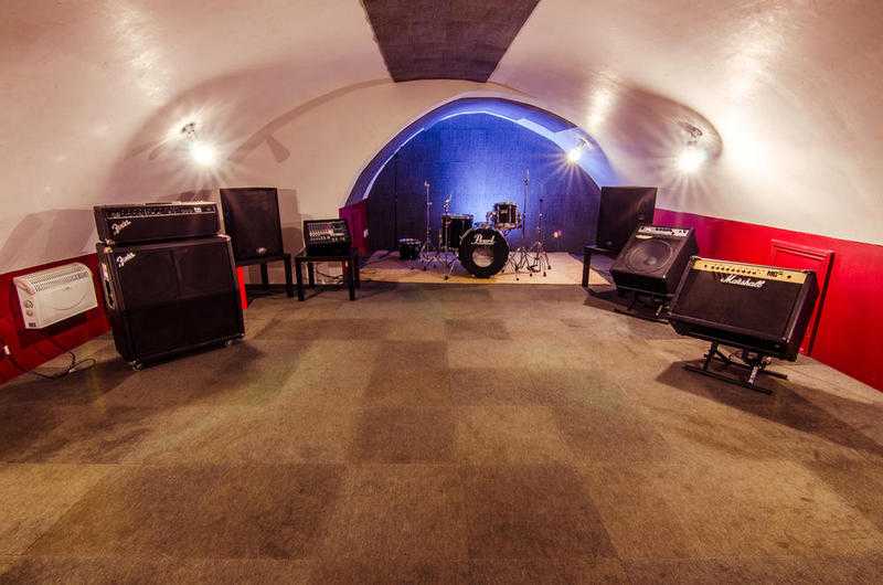 Music Rehearsal Rooms - West London - Fully Equipped