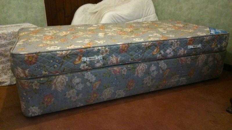 Myers single bed