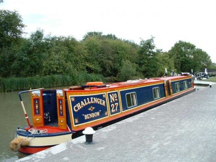 NARROWBOAT HOLIDAY - BUY A SHARE IN quotBENBOWquot A 63FT  CANAL BOAT AND GET 4 WEEKS BOATING PER YEAR.