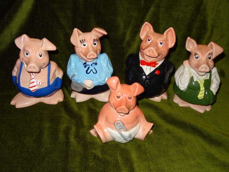 Nat West piggies, boxed set of 5