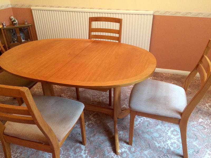 Nathan Dining Room Table and 4 chairs. Solid Teak, Excellent Condition