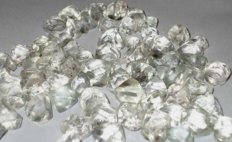 Natural Rough Diamonds