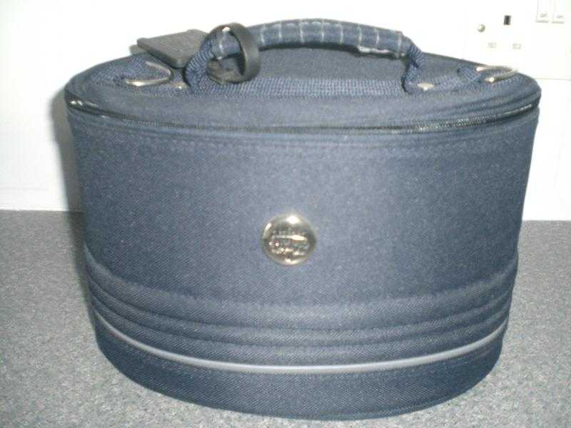 Navy oval shape new vanity case - New