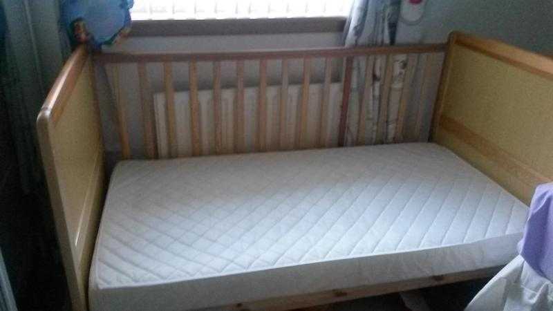 Nearly new cot bed