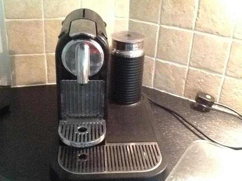 Nespresso Coffe Machine  (Magimix)