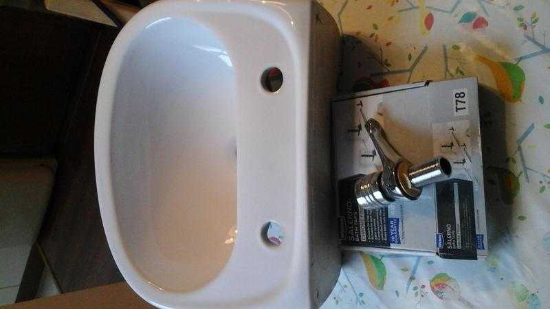 New bathroom sink