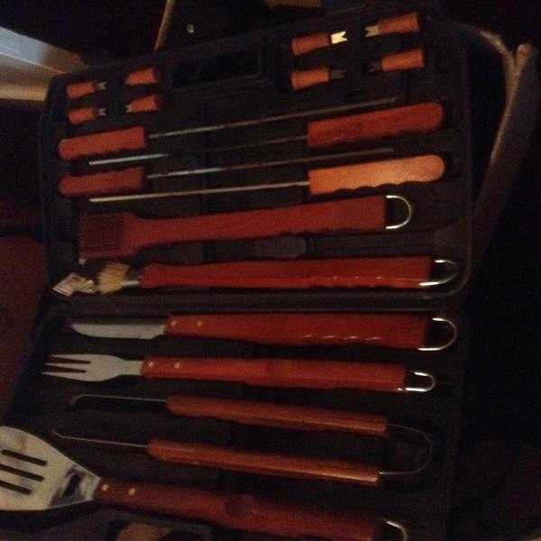 New BBQ tool set set in plastic case