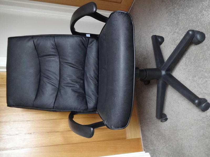 New Black Leather Office Chair