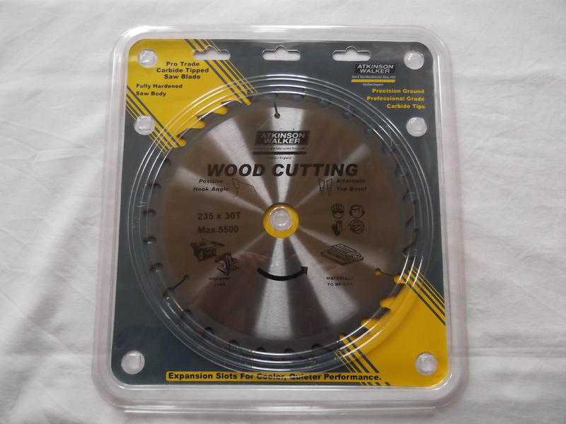 New circular saw blade - Atkinson Walker 235mm X 30 teeth - Pro Trade Carbide Tipped