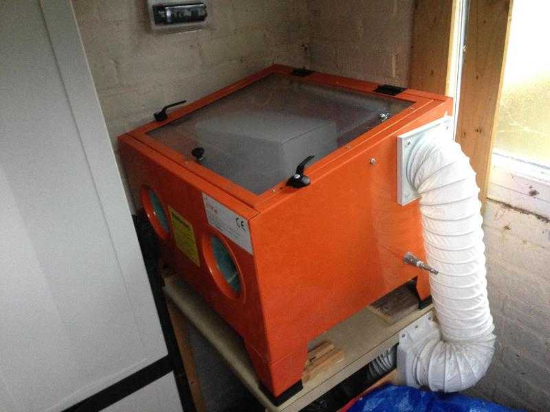 new grit blasting cabinet