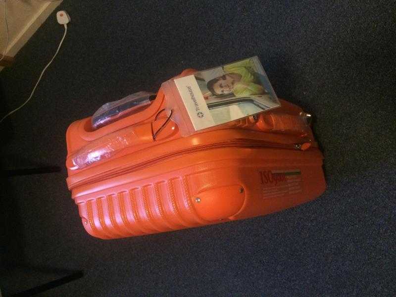 New luggage suitcase (never used)