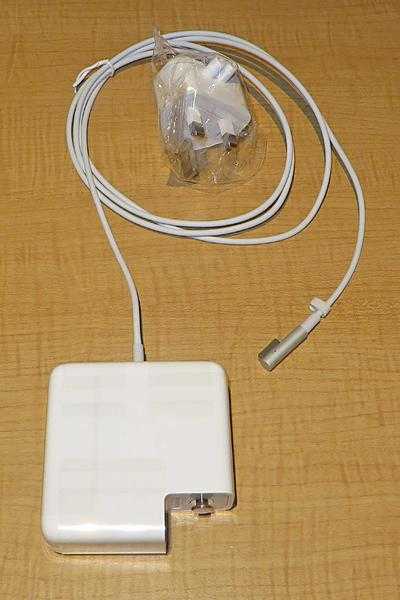 New Magsafe 85W Charger for Macbook Pro - Genuine.