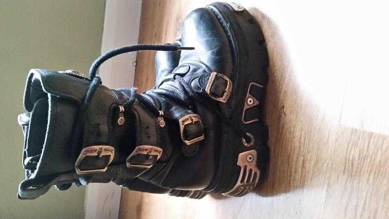 New Rock boots size 5