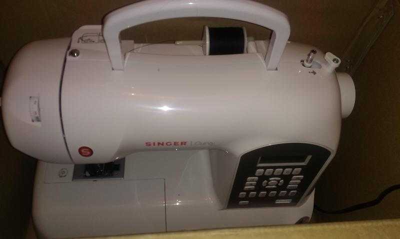 New Singer Curvy 8770 Sewing Machine