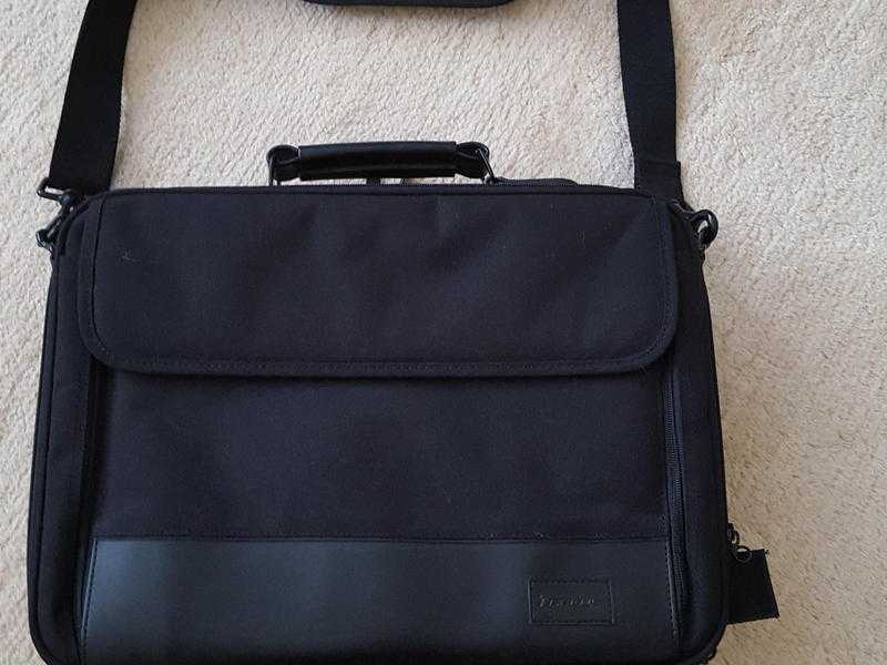 New Targus Black Laptop Bag