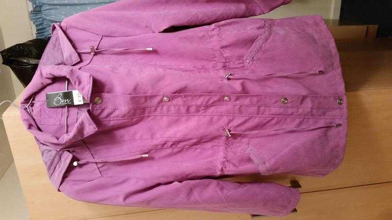 New unworn ladies jacket with tags - size 18 (L)