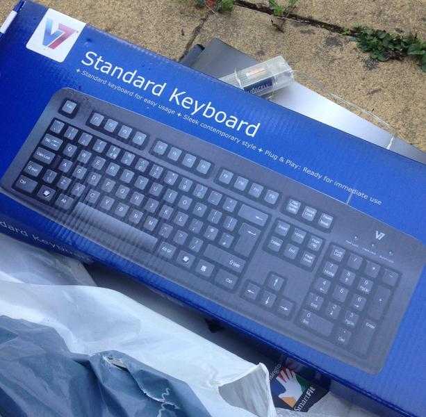 NEW V7 Standard Keyboard