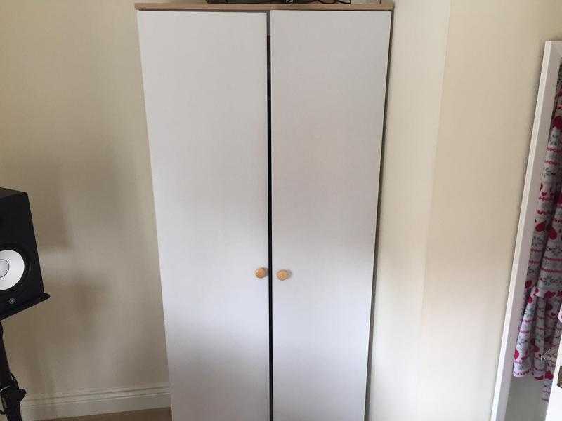 New wardrobe and drawer set - can split