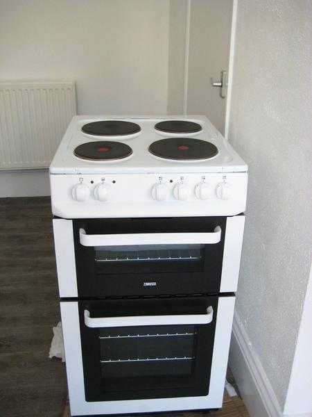 New Zanussi Freestanding Cooker