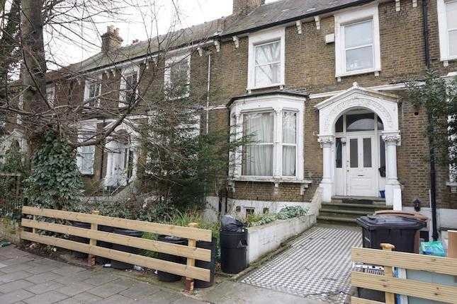 Newly refurbished 2 double bed room flat to rent in E5 Clapton Evering Road