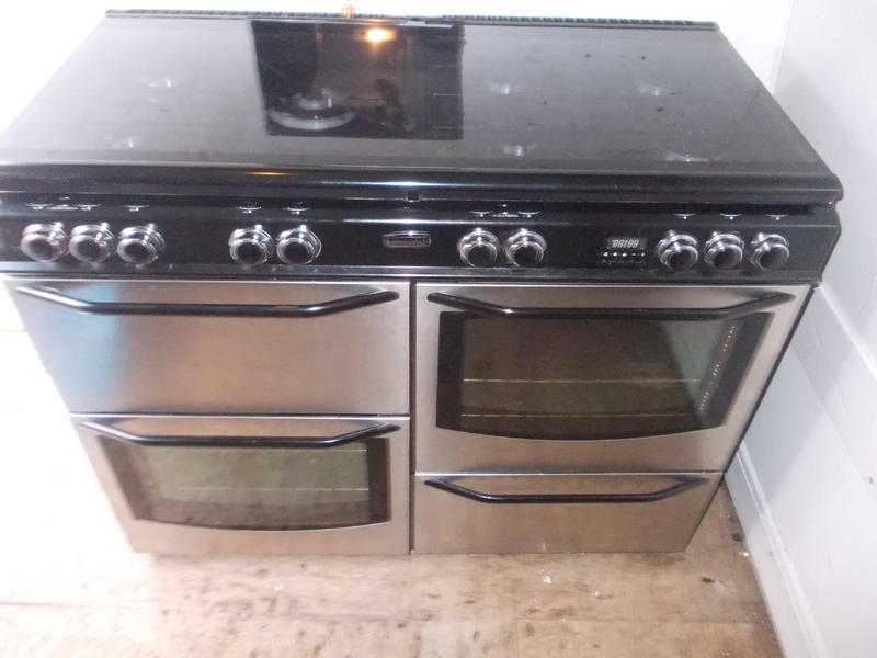 newworld duel fuel range cooker 110cm in very good condition