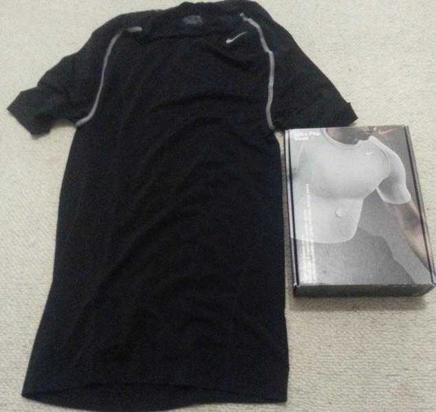 Nike Pro Vent,Short Sleeve Crew Top. BNIB RRP45, Only 12 Each