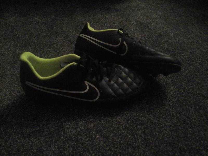 nike tiempo boots