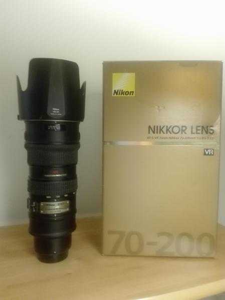 Nikkor 70-200 f2.8 vr pro lens