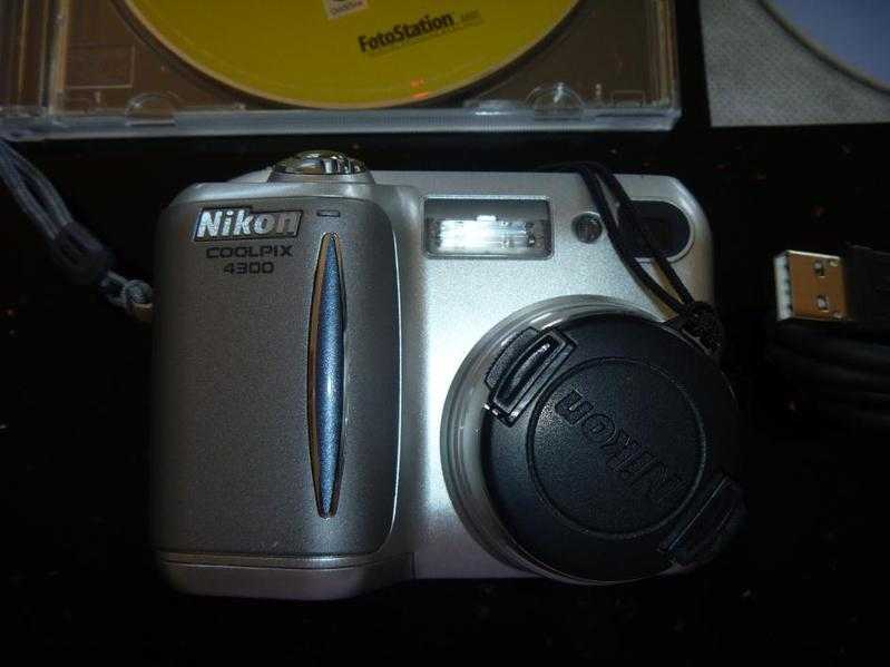 Nikon Coolpix 4300