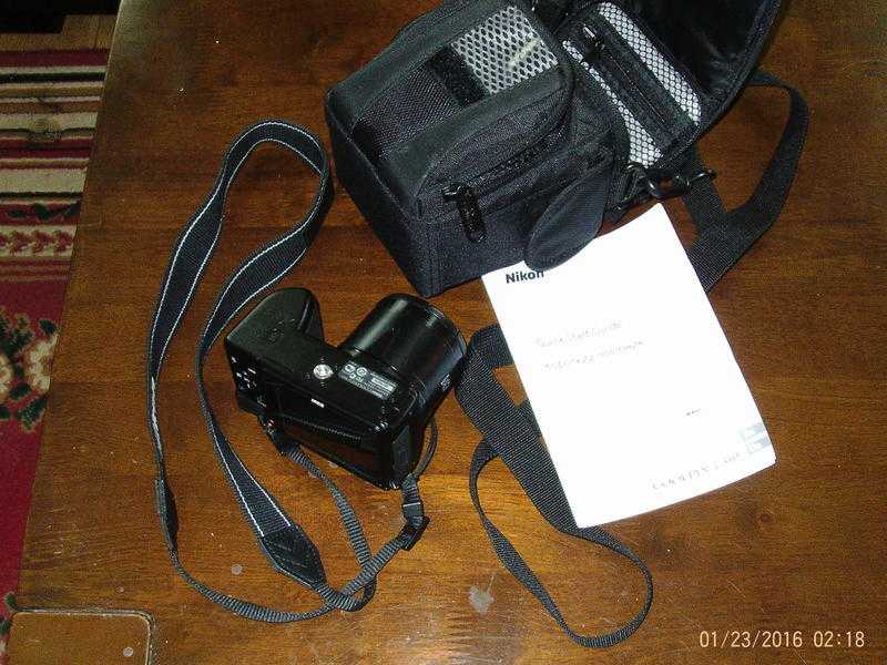 Nikon Coolpix L310, with carry bag