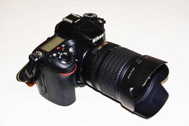 Nikon D7100 24mpxl DLR cw 18-105 f3.5-5.6 G ED VR zoom lens