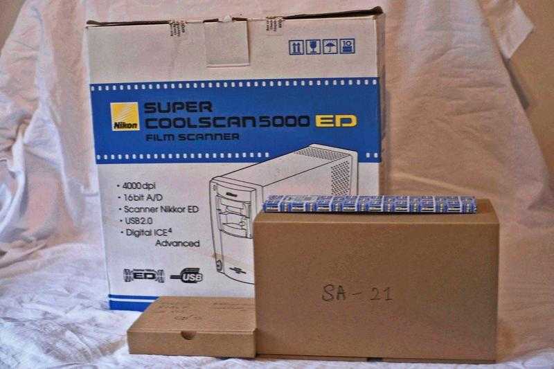 Nikon Super Coolscan 5000 ED  Batch Slide amp Film Scanners SF-210 amp SA-30