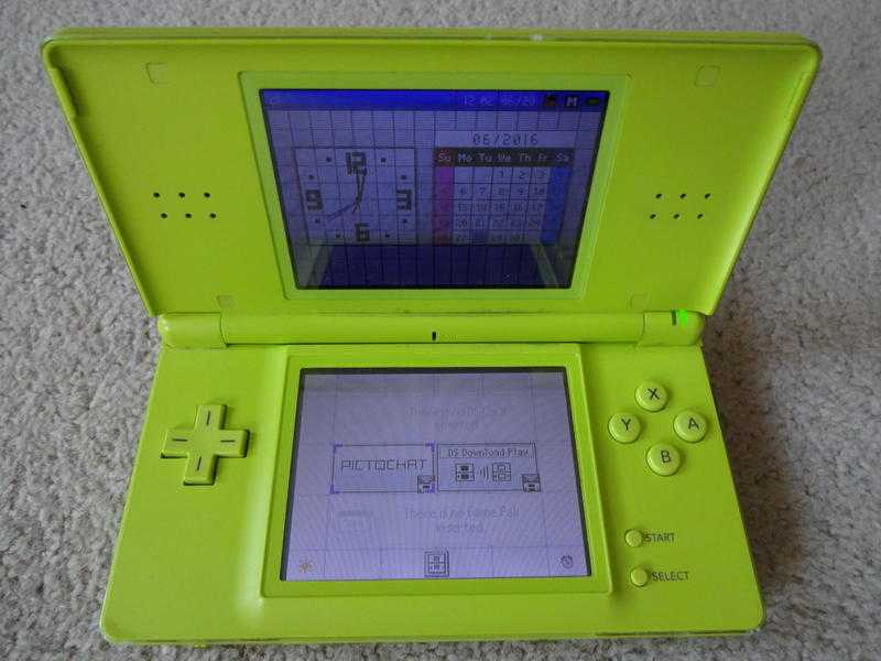 Nintendo DS Lite Games Console